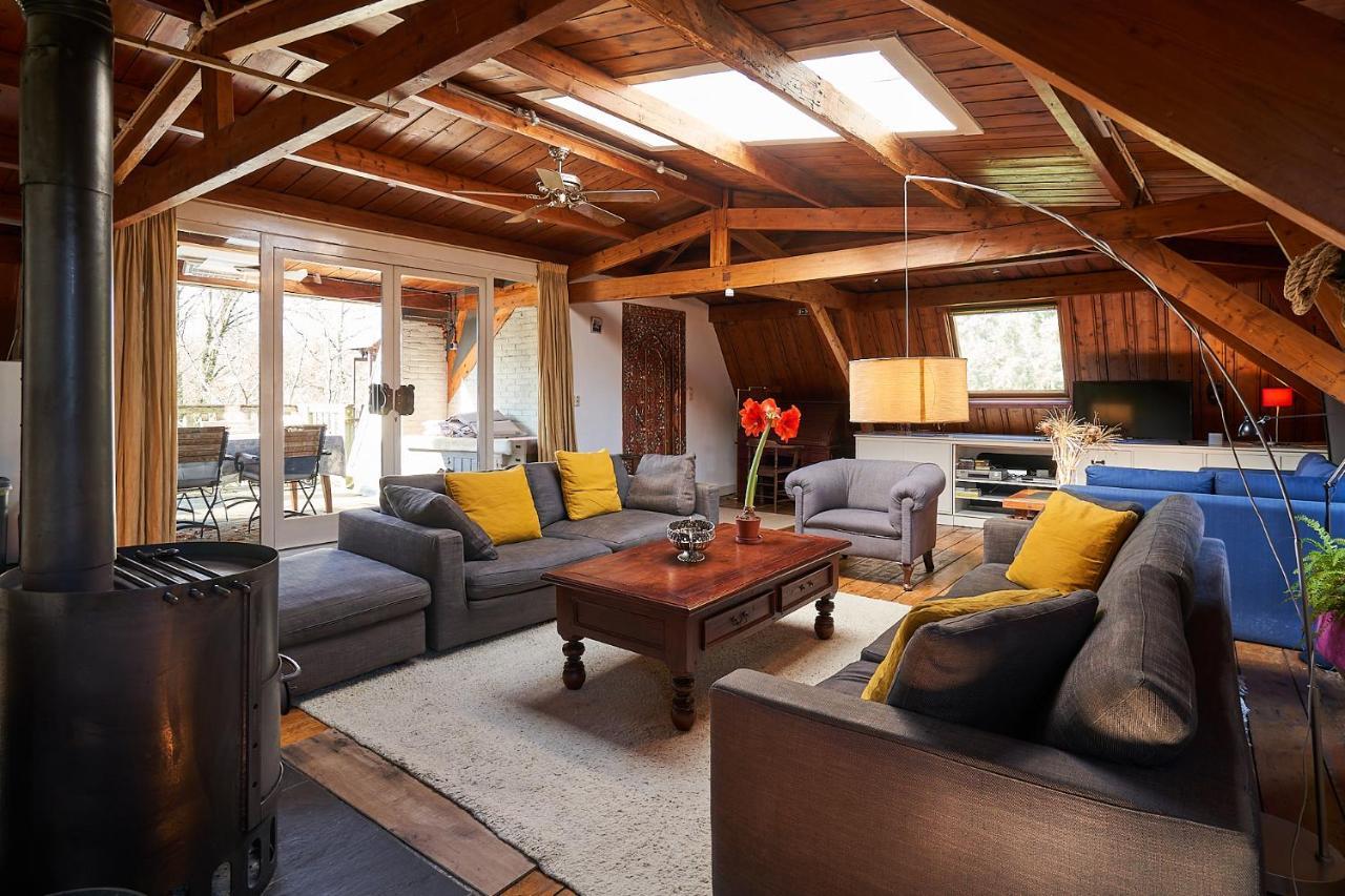 Huis Met De Leeuwenkoppen Dieren Ngoại thất bức ảnh